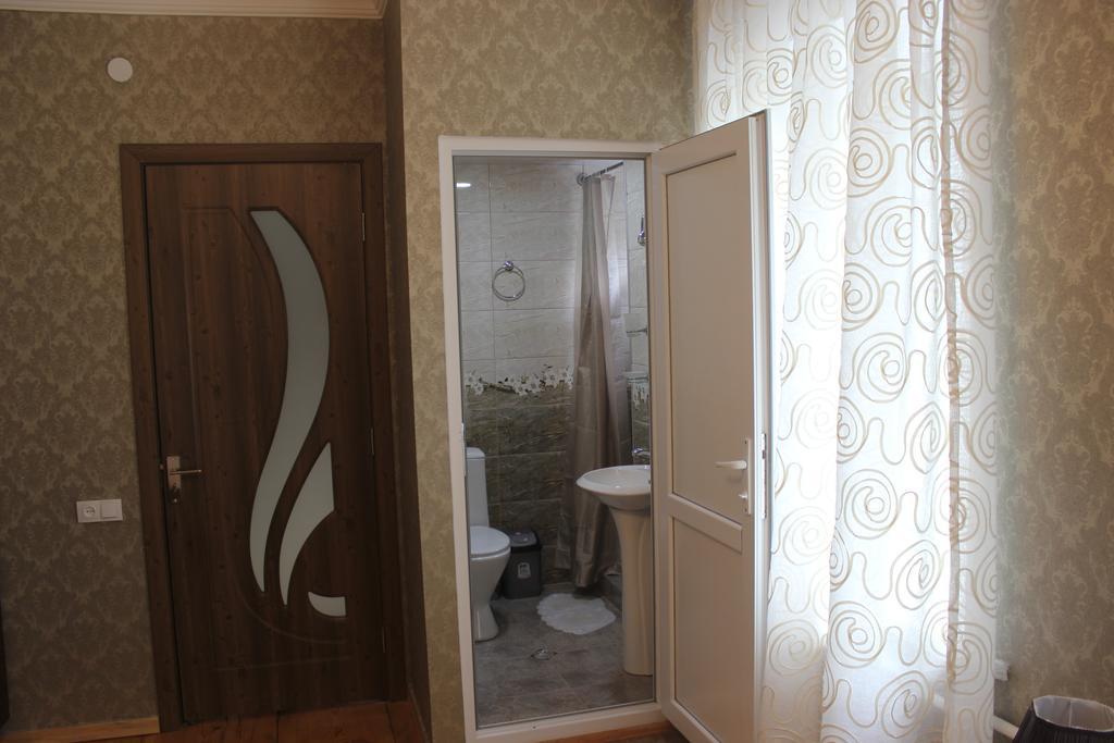 Inga Guest House Kazbegi Exterior foto