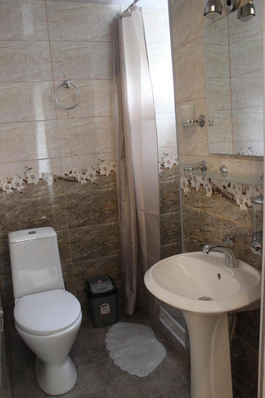 Inga Guest House Kazbegi Exterior foto